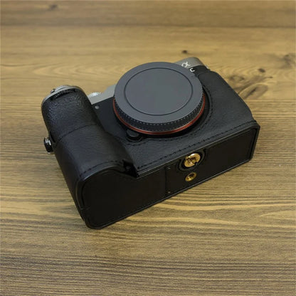 For Sony A7C II / A7CR Camera Bottom Case Retro PU Leather Half Body Cover with Battery Opening