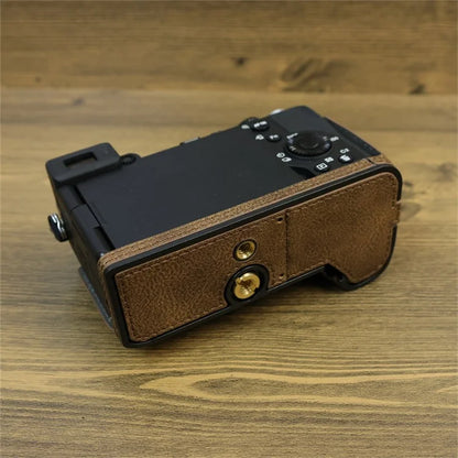 For Sony A7C II / A7CR Camera Bottom Case Retro PU Leather Half Body Cover with Battery Opening