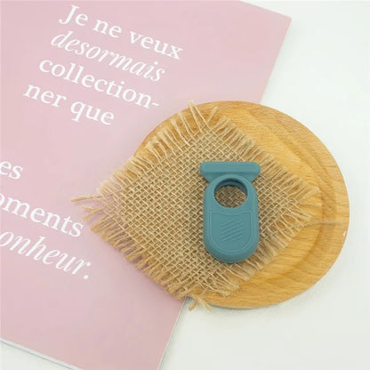 For Samsung Galaxy SmartTag2 Silicone Case Bluetooth Tracker Protective Case with Safety Pin