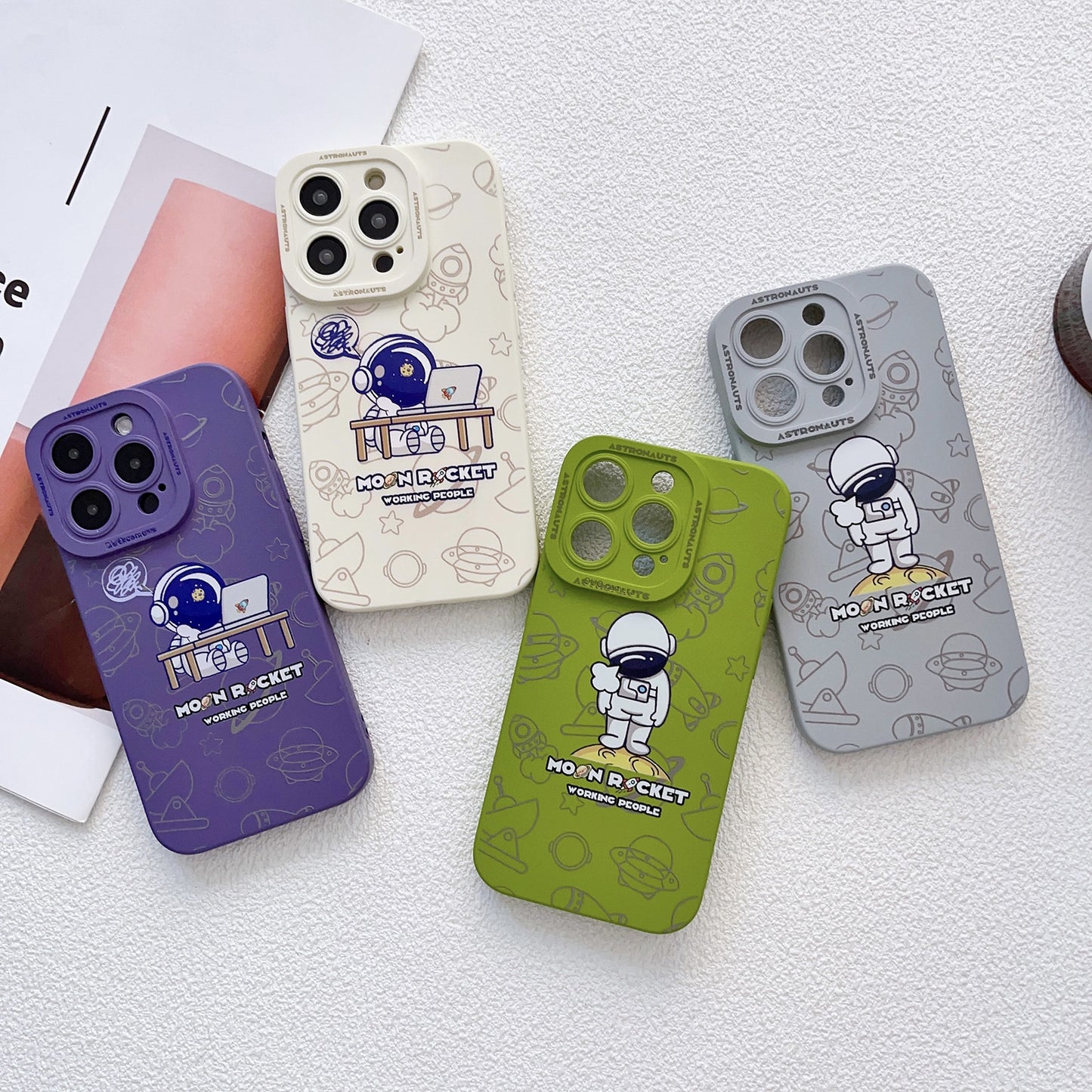 ELECTROPRIME For iPhone 15 Liquid Silicone Astronaut Pattern Phone Case(Grey)