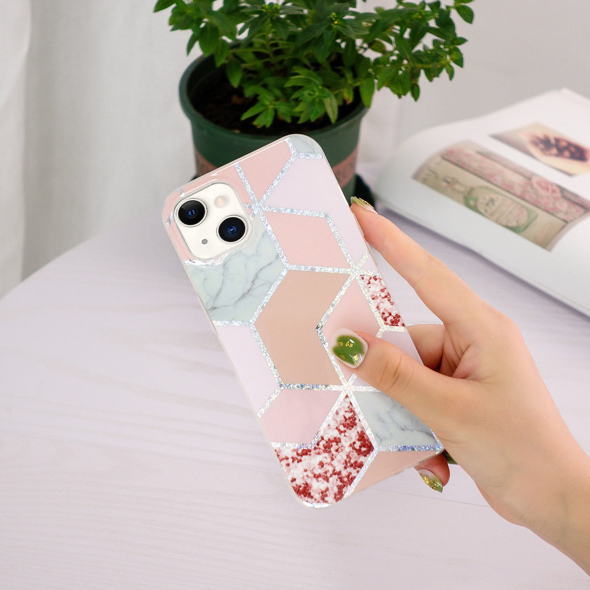 ELECTROPRIME Electroplating Soft TPU Phone Case For iPhone 15(Pink Rhombus)