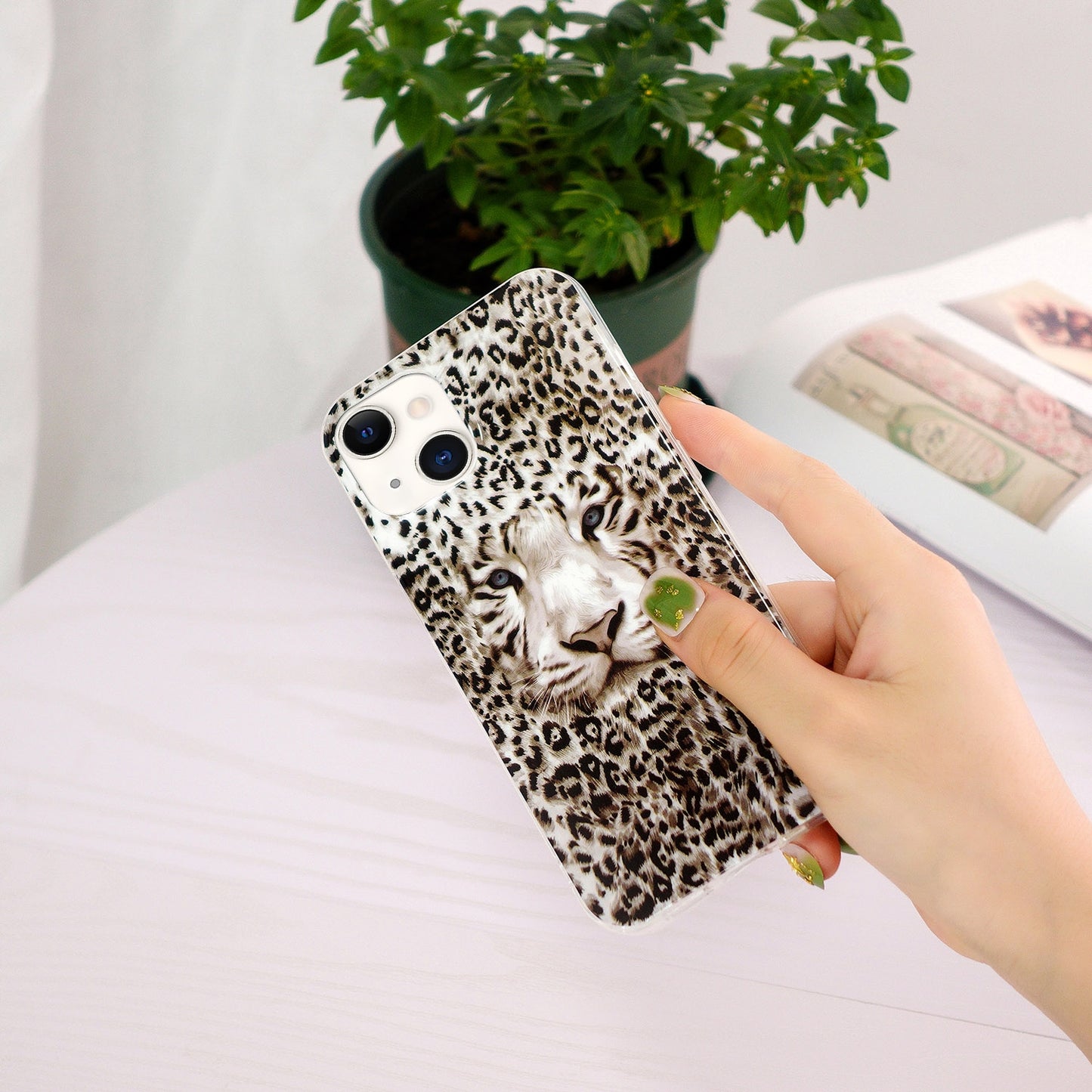 ELECTROPRIME For iPhone 15 Electroplating Soft TPU Phone Case(Leopard Tiger)