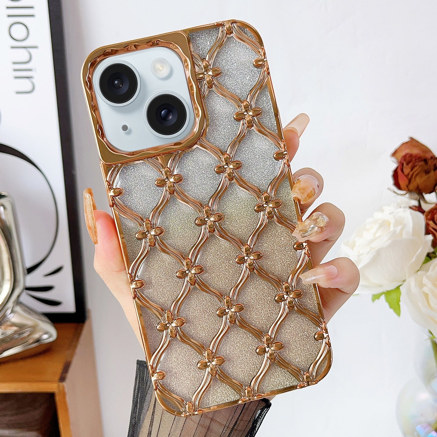 ELECTROPRIME For iPhone 15 Star Flower Electroplated TPU Phone Case with Gradient Glitter Paper(Gold)
