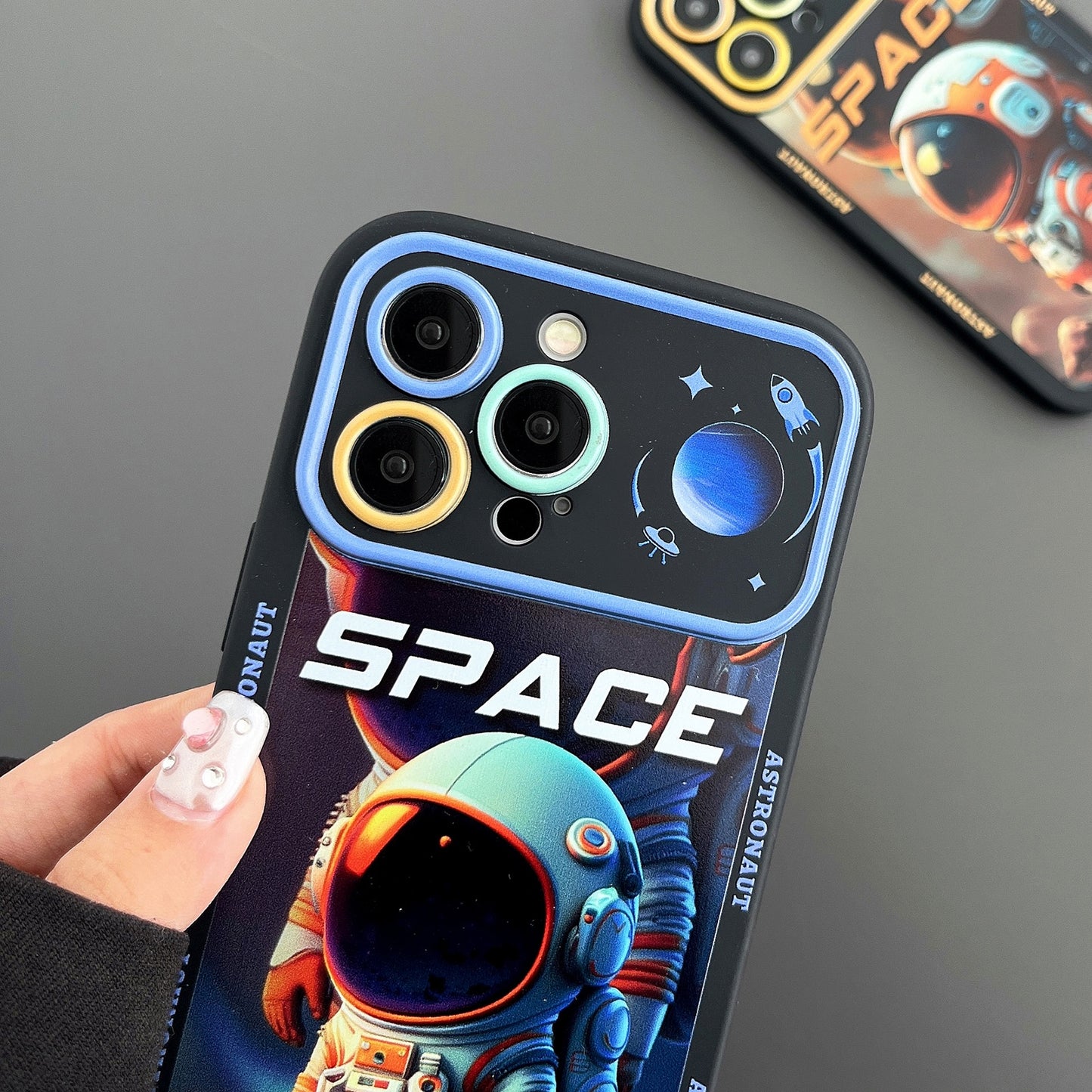 ELECTROPRIME For iPhone 15 Astronaut Pattern Large Window TPU Phone Case(Purple)