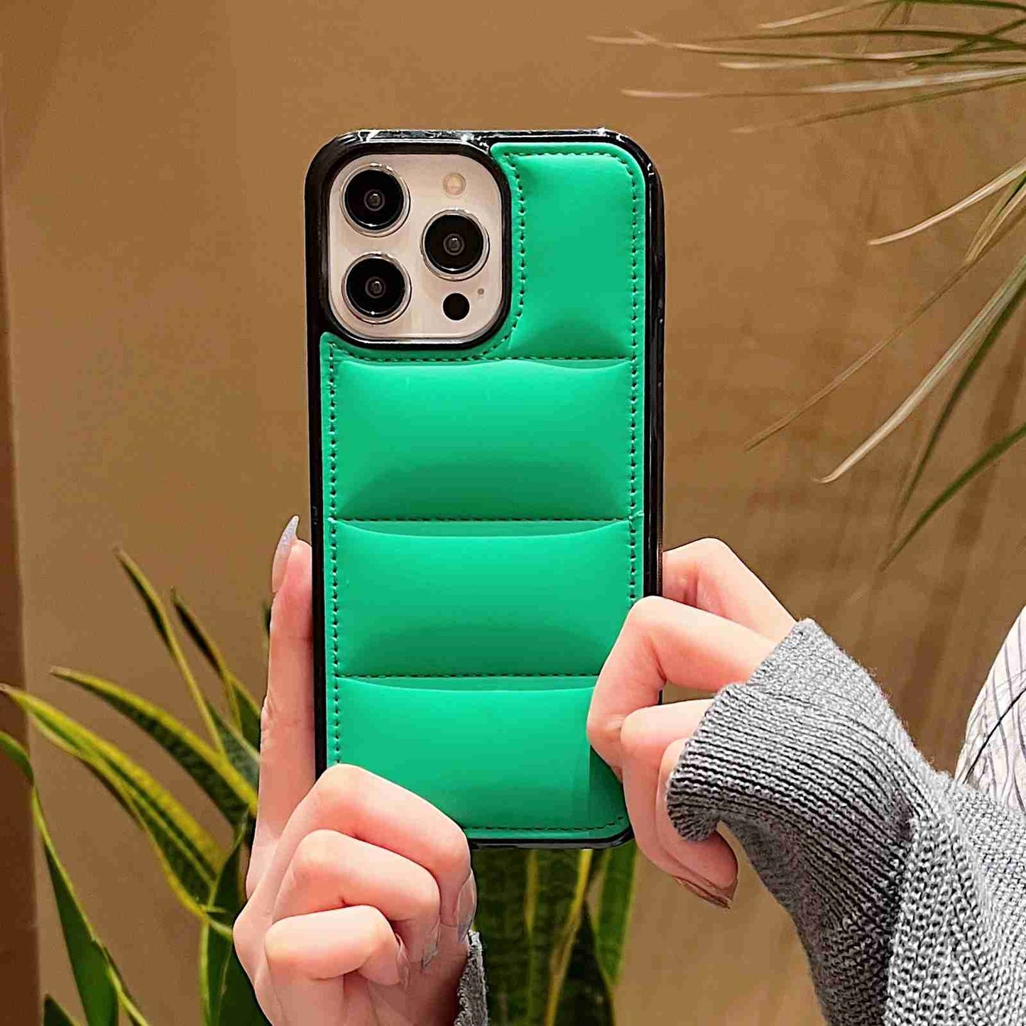 ELECTROPRIME For iPhone 15 Big Hole Eiderdown Airbag Phone Case(Green)
