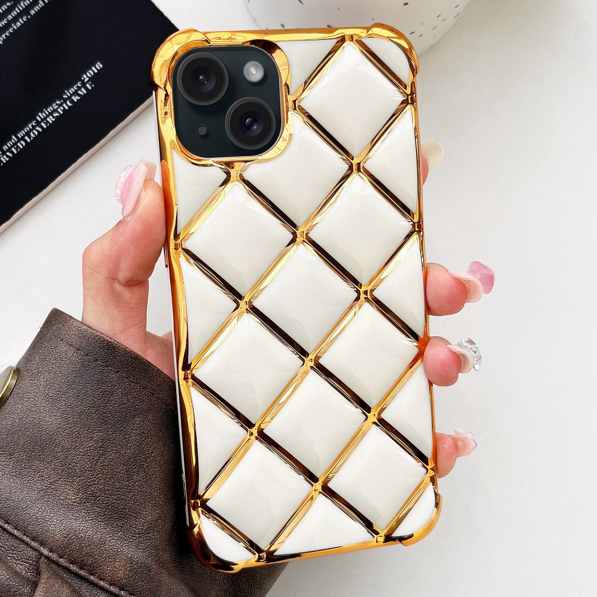 ELECTROPRIME For iPhone 15 Electroplated Varnish Diamond TPU Phone Case(White)
