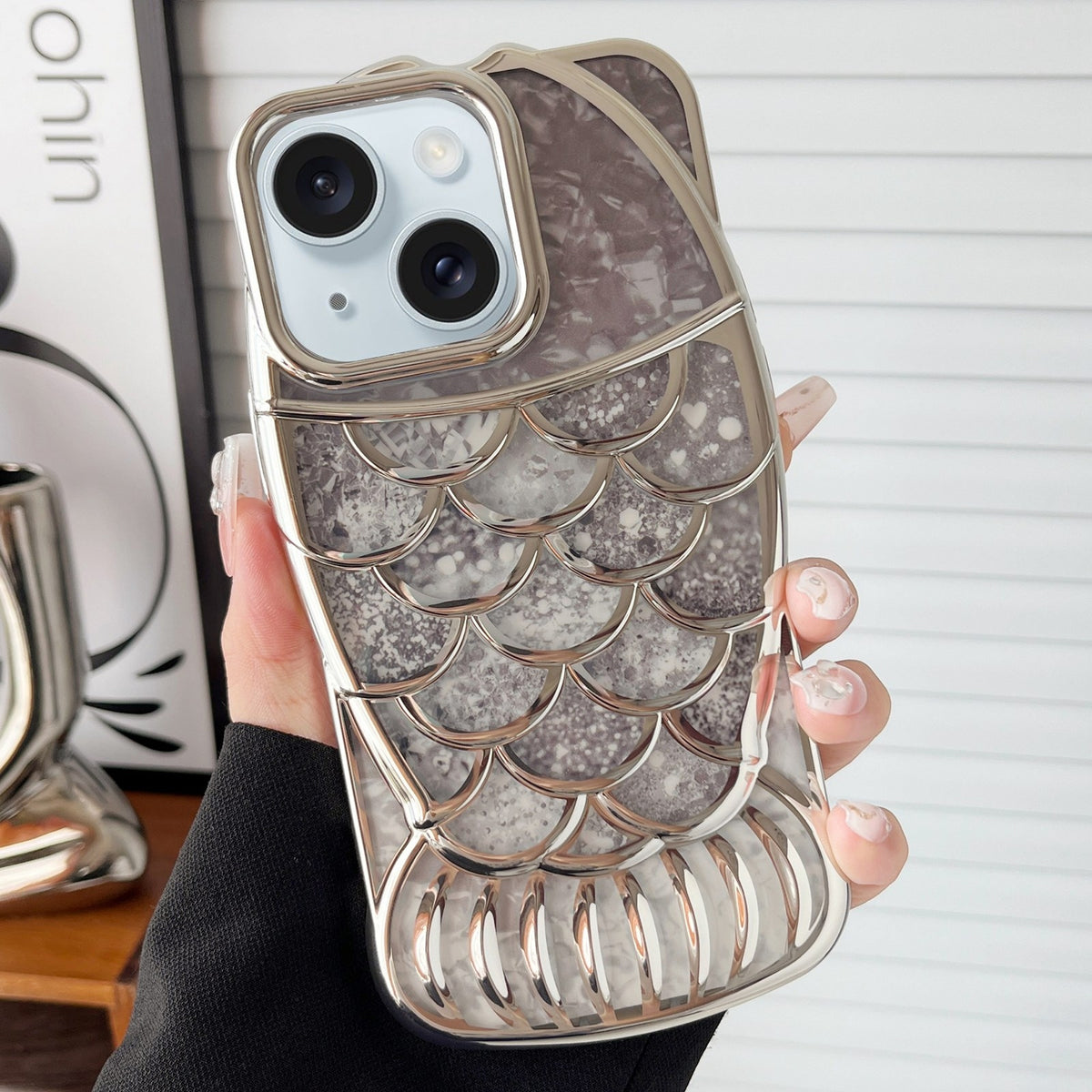 ELECTROPRIME For iPhone 15 Mermaid Shape Painted Paper Embossed Electroplated TPU Phone Case(Silver)