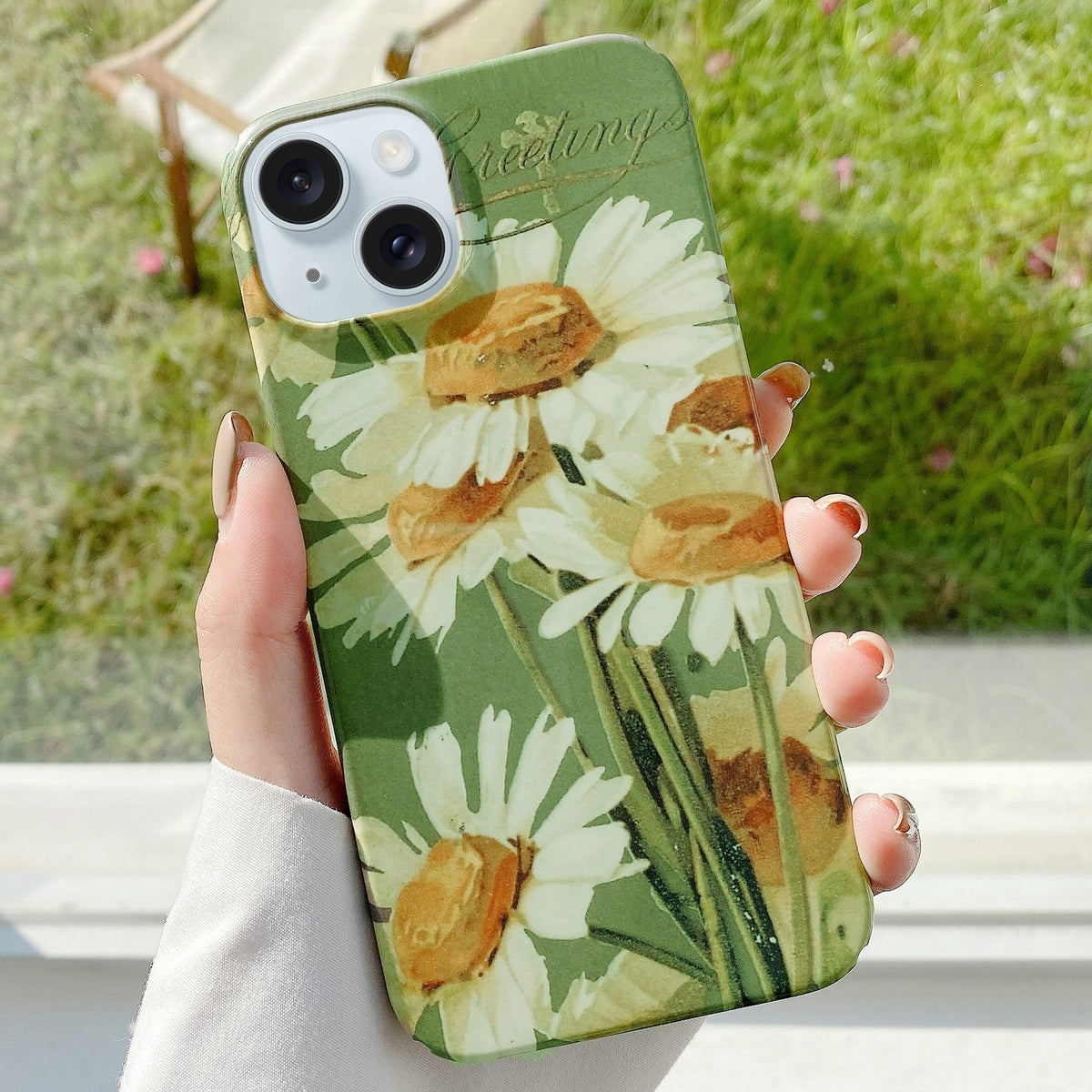 ELECTROPRIME For iPhone 15 Varnishing Water Stick PC Phone Case(Big Chrysanthemum)