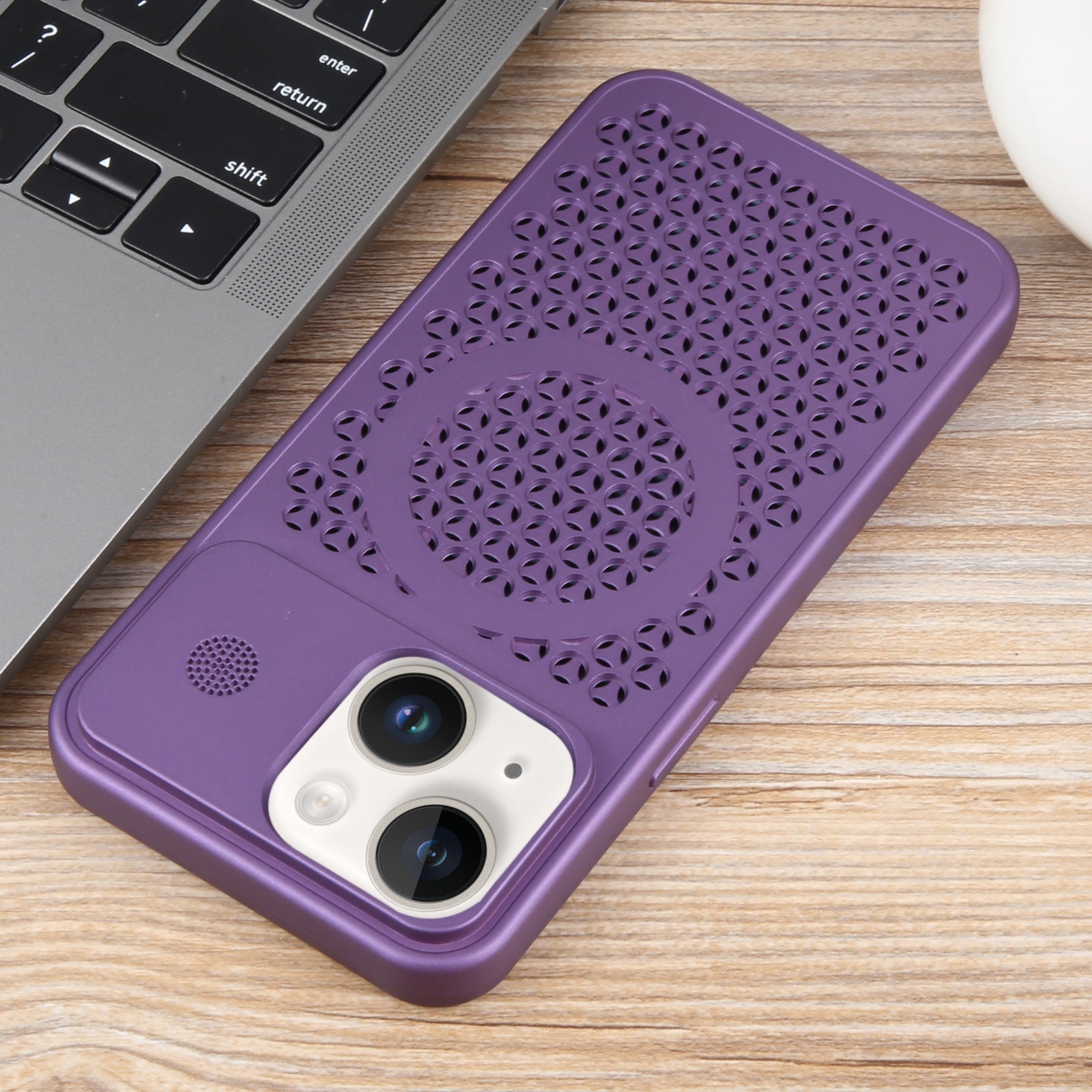 ELECTROPRIME For iPhone 15 Pure Color Honeycomb Aromatherapy MagSafe Phone Case(Purple)