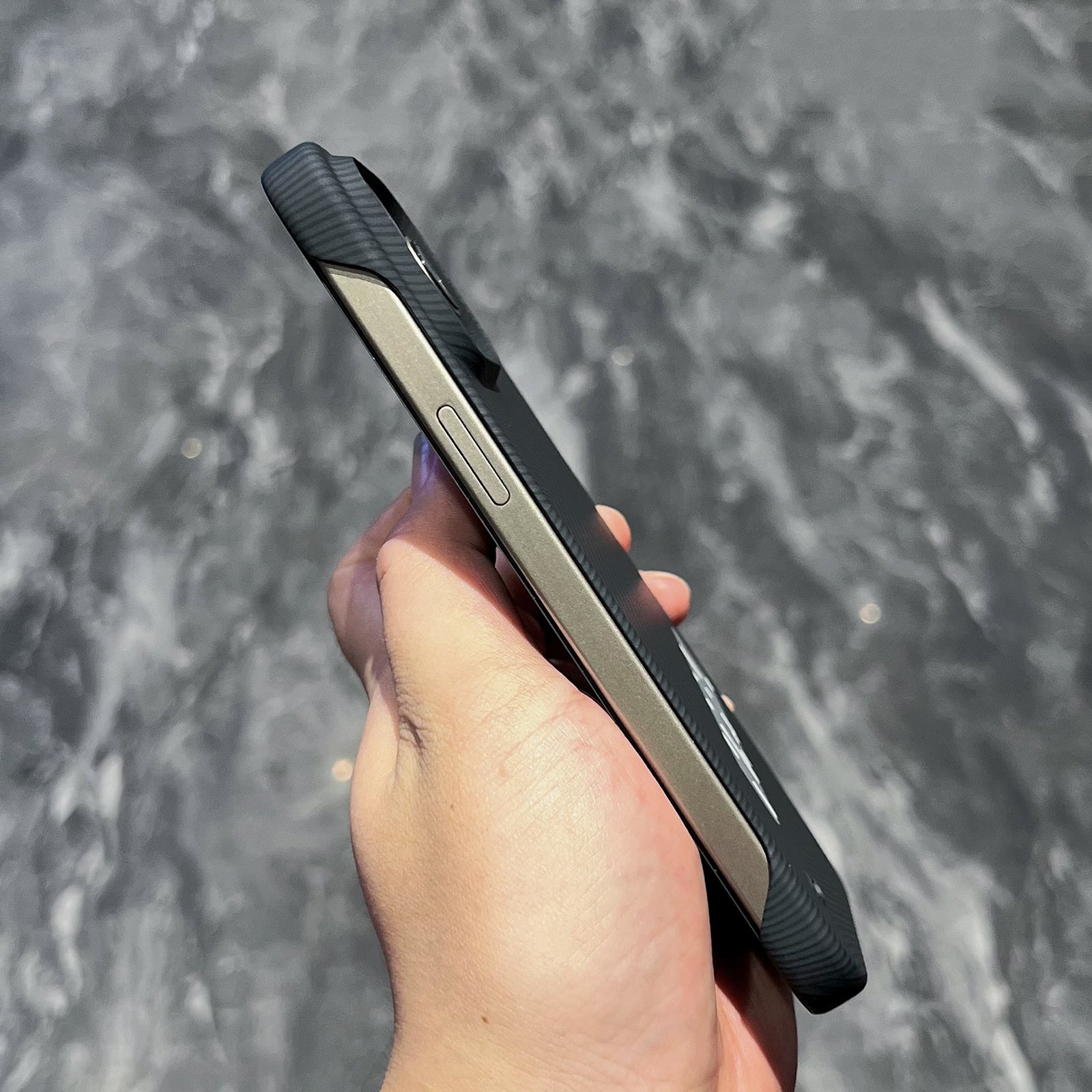 ELECTROPRIME For iPhone 15 Carbon Fiber Frameless Cooling Phone Case(Silver)