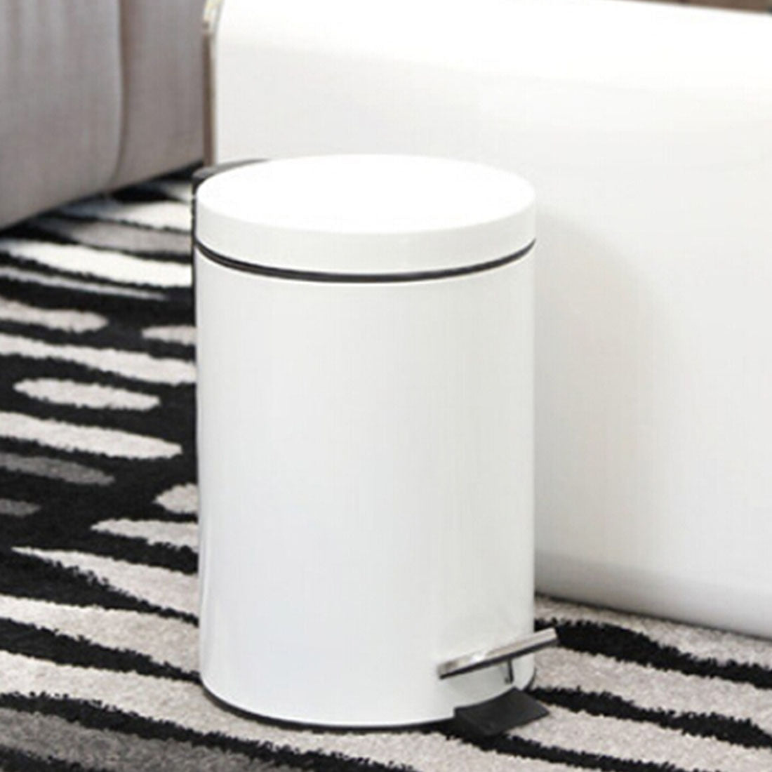 ELECTROPRIME Fashion Round Stainless Steel Household Hotel Office Covered Pedal Trash Bin, Size: 7L(White)