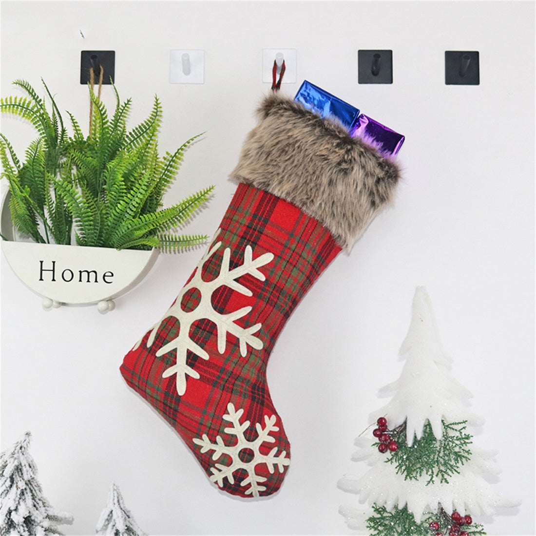 ELECTROPRIME CX20202 Christmas Snowflake Plush Sock Gift Bag Christmas Tree Pendant Decoration