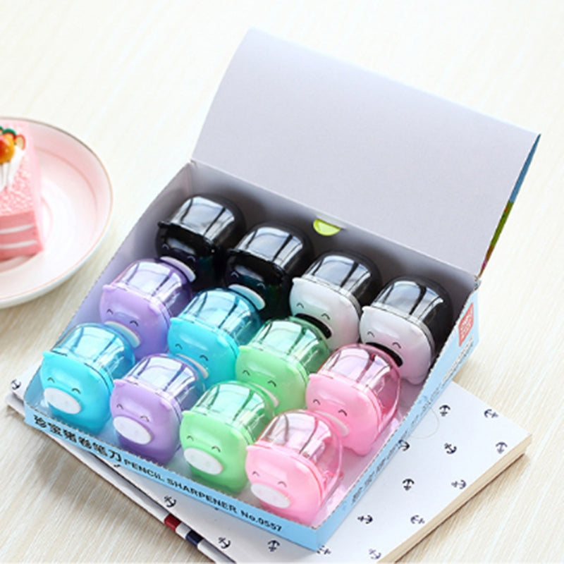 ELECTROPRIME Deli Mini Pig Manual Pencil Sharpeners Kids Friendly at Home Office School, Random Color Delivery
