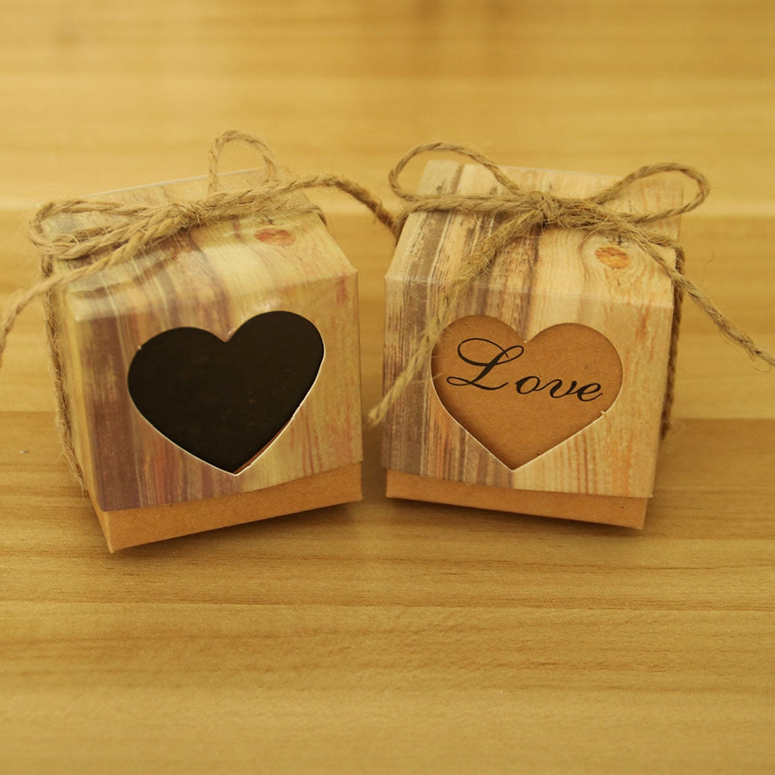 ELECTROPRIME 100 PCS Wedding Wood Grain Black Heart-shaped Pattern Hollowed-out Kraft Paper Sugar Box, Size: 5*5*5cm