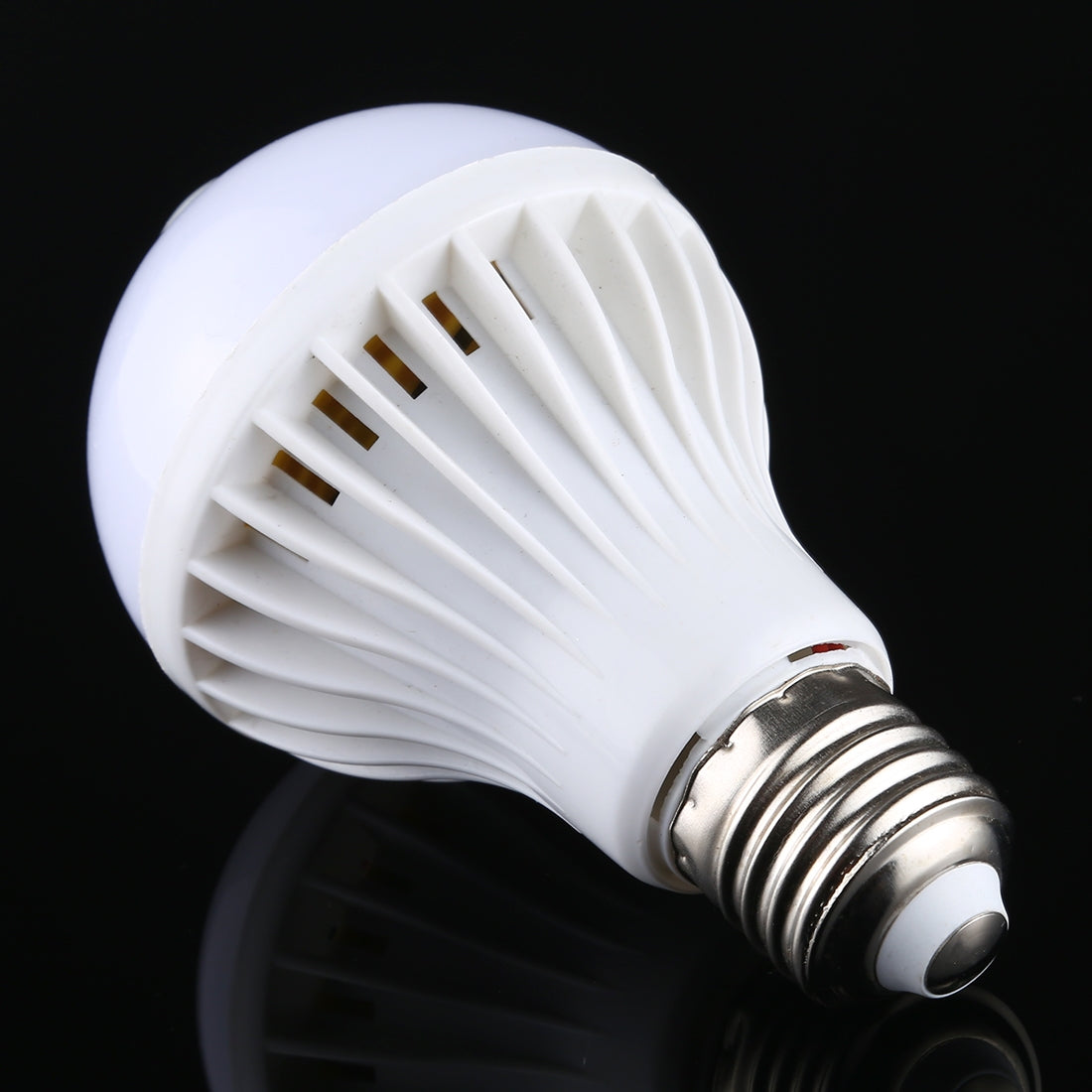 ELECTROPRIME E27 7W 16 LEDs SMD 5730 450LM Infrared Motion Sensor LED Light Bulb, Sensor Distance: 4-6m, AC 220V(White Light)