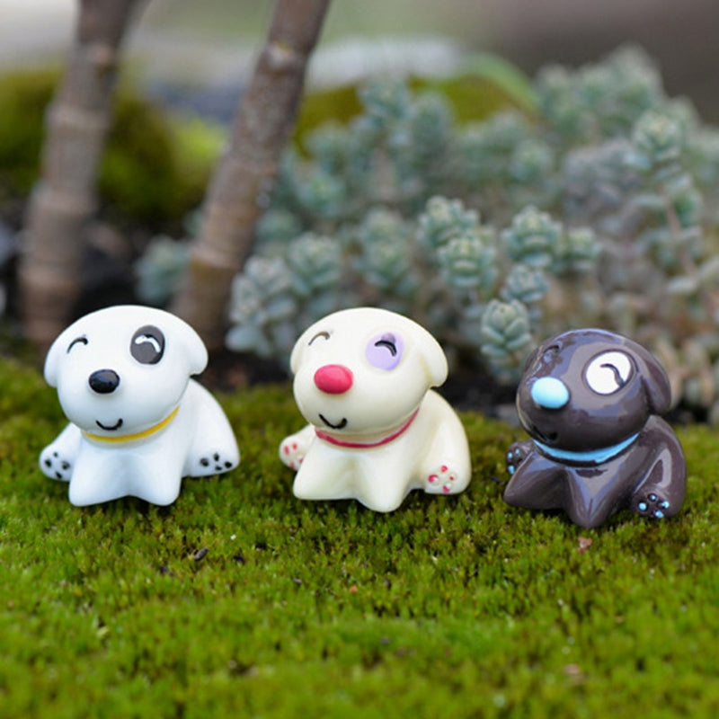 ELECTROPRIME 4 Colors Sit Dog Garden Dollhouse Decoration Moss Micro Landscape Resin Ornaments, Size: 2.2cm x 1.8cm