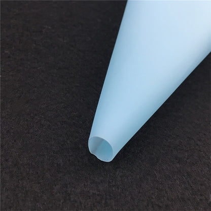 ELECTROPRIME 4 in 1 Silicone Icing Piping Cream Pastry Bag Nozzle DIY Cake Decorating Tools Set(EVA Bag Blue 4 Mixed)