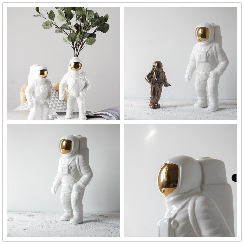 ELECTROPRIME Astronaut Ceramic Model Dried Flowers Ceramic Vase for Tabletop Decor Tool, Shape:Walk(Silver)