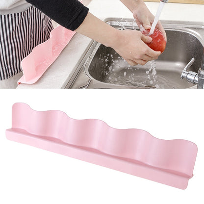 ELECTROPRIME Home Kitchen Sucker Type Splash Guard Flap Kitchen Tool Water Separator(Pink)