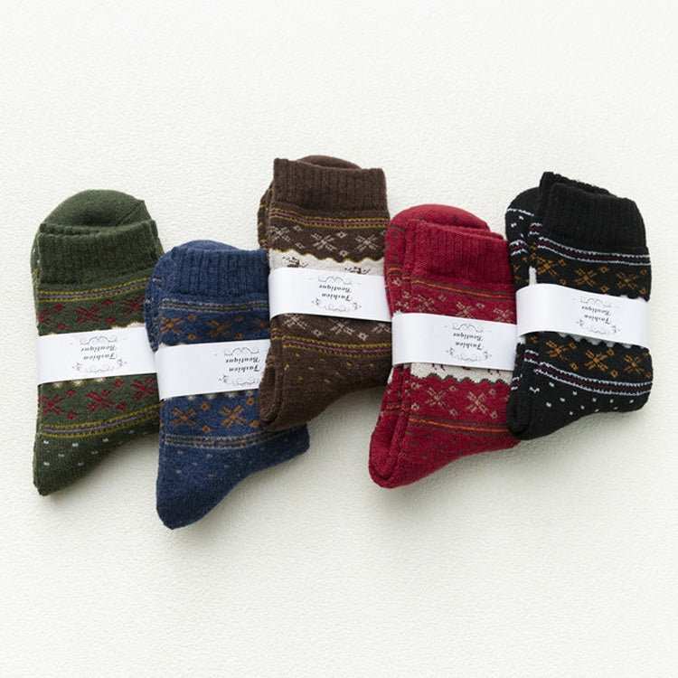 ELECTROPRIME 1 Pair Men and Women Warm Christmas Design Casual Knit Wool Socks Party Supplies?Random Color Delivery
