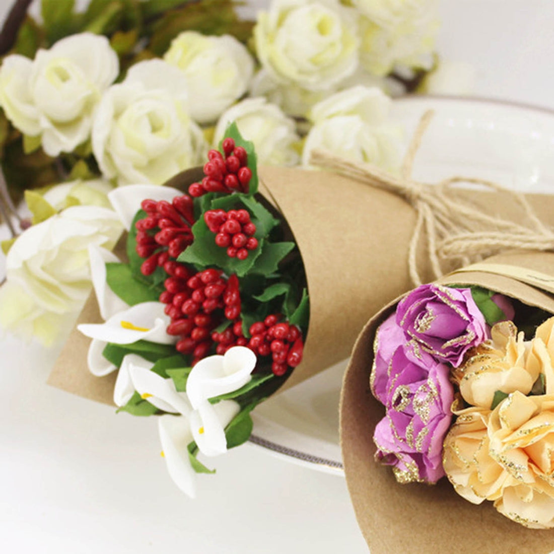 ELECTROPRIME 100 PCS Kraft Paper Cone Bouquet Candy Bag Christmas Wedding Party Gift Wrap with Twine, Size:14.5CM(Kraft Paper)
