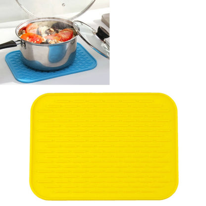 ELECTROPRIME Thicken Colorful Silicone Insulation Mat European Anti-burning Pot Pad Table Waterproof  Phone Pad(Yellow)