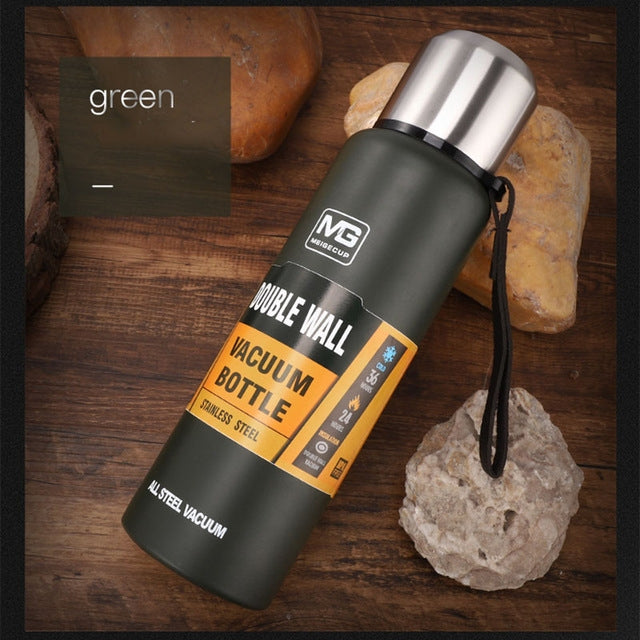 ELECTROPRIME Outdoor Thermos Portable Large Capacity Insulated Cup, Capacity:1500ml(Green)
