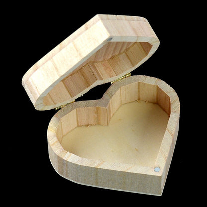 ELECTROPRIME Crafts Magnet Buckle Love Box Daily Makeup Retro Heart-shaped Wooden Storage Box