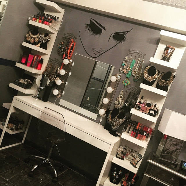 ELECTROPRIME 2 PCS Makeup Wall Salon Wall Beauty Studio Wall Art Decoration Sticker Wall Sticker, Size:40×34cm