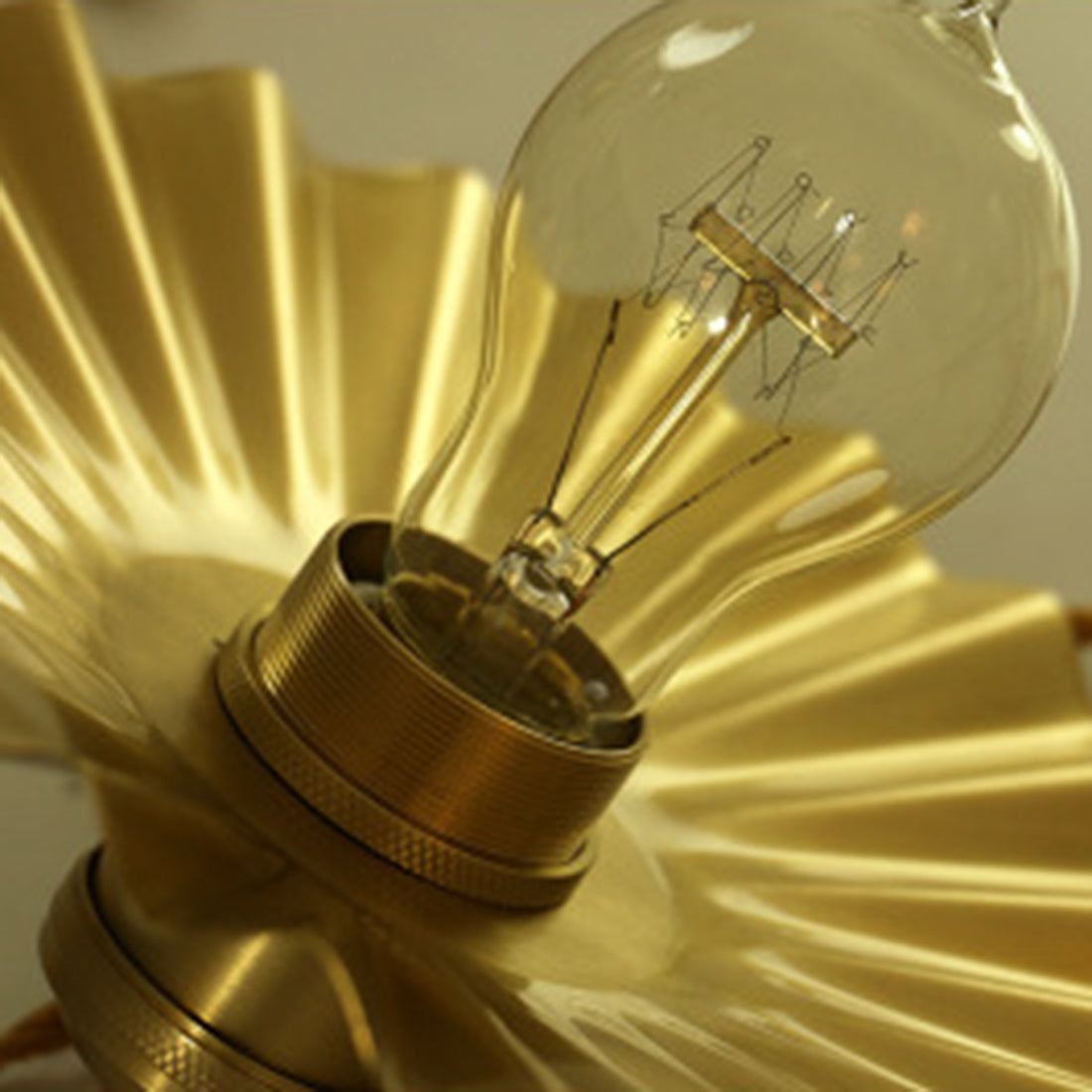 ELECTROPRIME Pure Copper Single Head  Vintage Nostalgic Brass Pleated Chandelier with 5W Three-Color Light LED