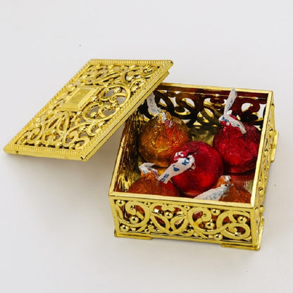 ELECTROPRIME 12 PCS Mini Candy Box Openwork Pattern Square Gift Box, Size:6x6x3.2cm(Glod)