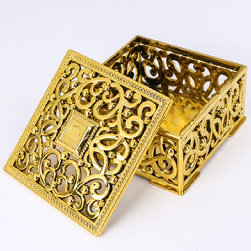 ELECTROPRIME 12 PCS Mini Candy Box Openwork Pattern Square Gift Box, Size:6x6x3.2cm(Silver)