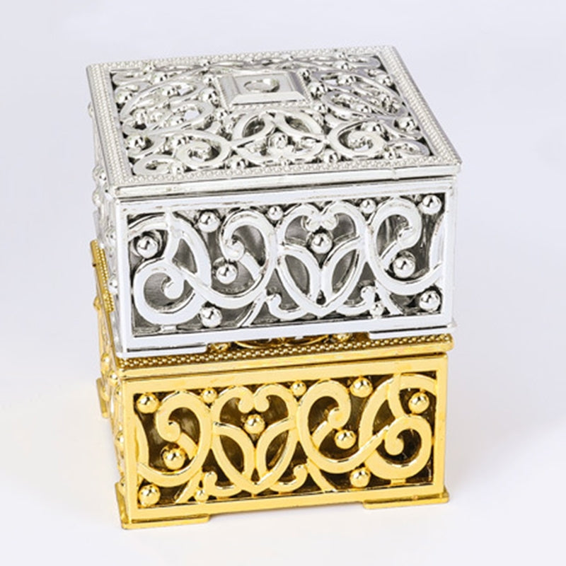 ELECTROPRIME 12 PCS Mini Candy Box Openwork Pattern Square Gift Box, Size:6x6x3.2cm(Silver)
