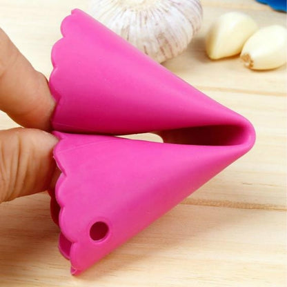 ELECTROPRIME 2 PCS Kitchen Peeling Garlic Press Garlic Peeler Does Not Hurt the Hand Silicone Garlic Peeler(Blue)