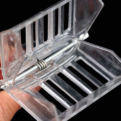 ELECTROPRIME 2 PCS  Plastic Book Clip Type Bee King Cage Beekeeping Tool